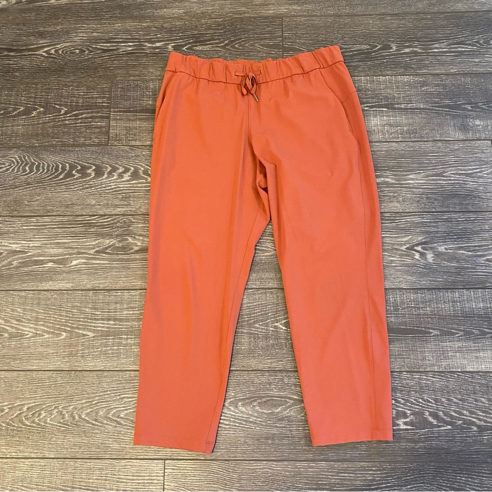 Lululemon On The Fly 7/8 Pant Woven